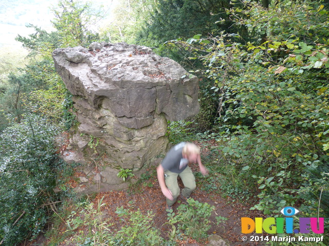 FZ008898 Marijn jumping of Devil's pulpit